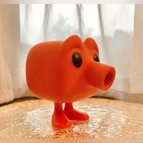 Funko Pop GAMES Q*bert Orange Vinyl Figure Gaming Character Vaulted Hot Topic - Picture 2 of 8